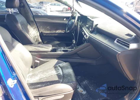 2021 Kia K5 Gt-Line z USA, uszkodzony, nr VIN 5XXG64J24MG035696